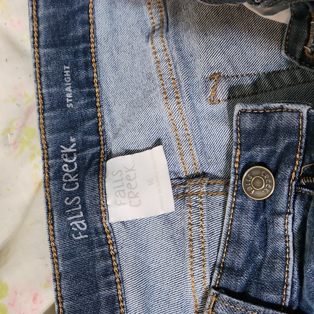 Jeans - Picture 3 of 6